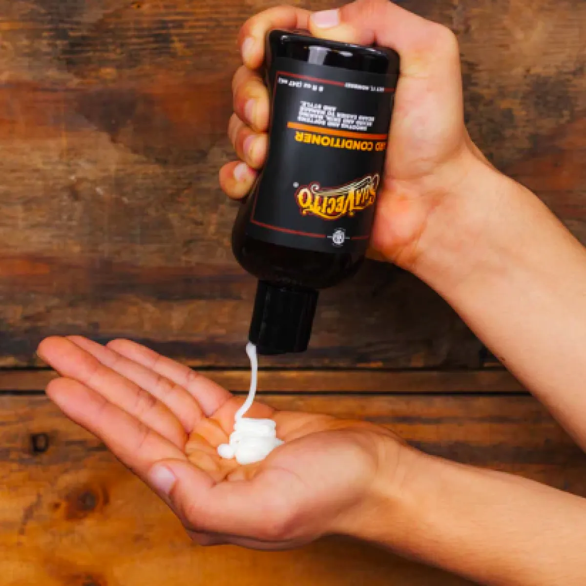 Suavecito - Beard Conditioner - Odżywka do brody i skóry twarzy 237ml