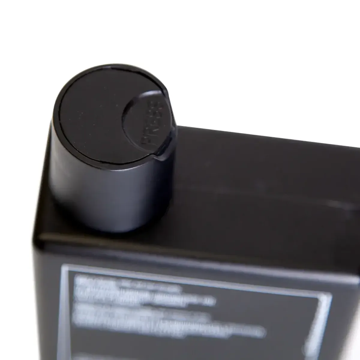 Uppercut Deluxe - Detox & Degrease - Głęboko oczyszczający szampon do włosów, do zmywania trudnych pomad 240ml